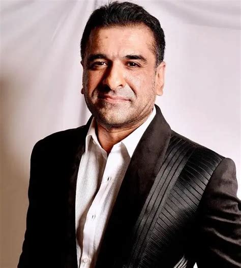Eijaz Khan Wiki, Age, Net Worth, Girlfriend, Family, Biography & More.